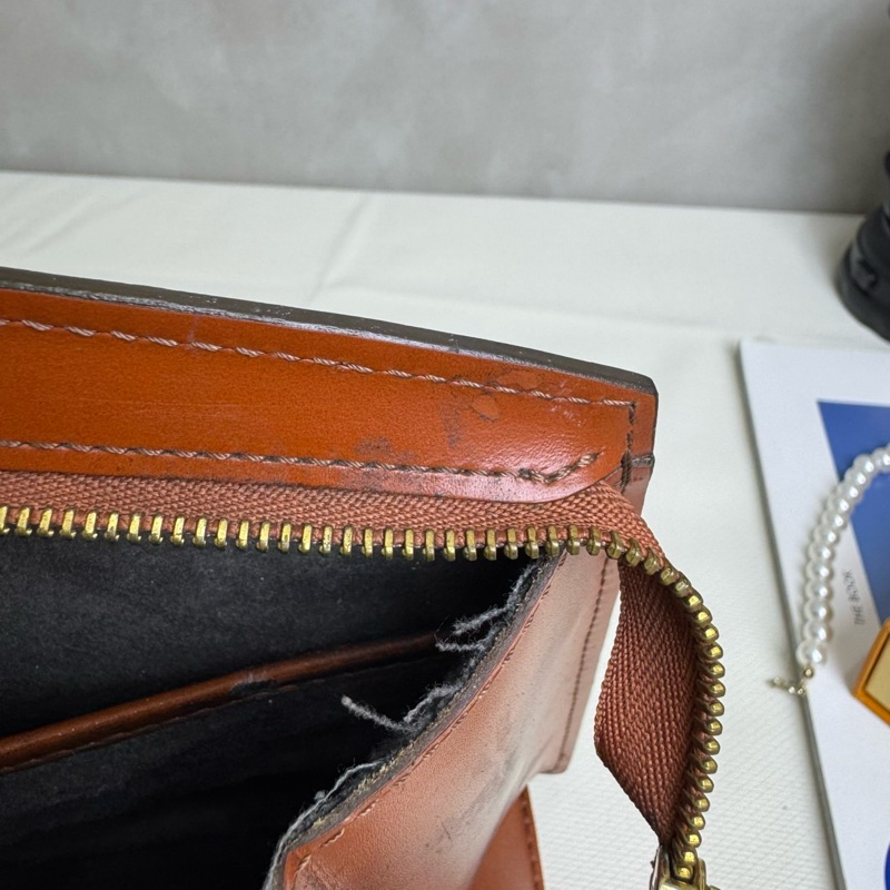 Louis Vuitton Epi棕色手拿包-17