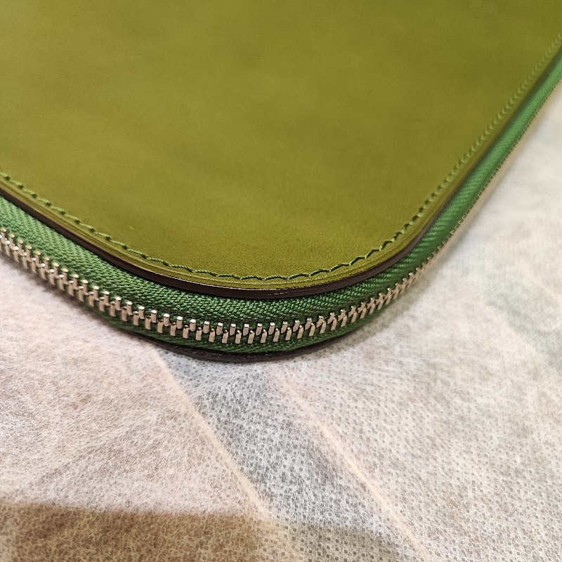 Louis Vuitton Clutch-8