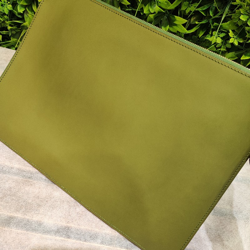 Louis Vuitton Clutch-15