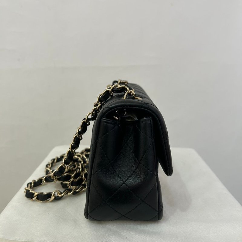 CHANEL黑羊皮金鍊CF20-1