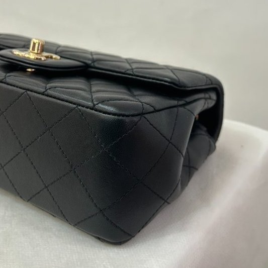 CHANEL黑羊皮金鍊CF20-6