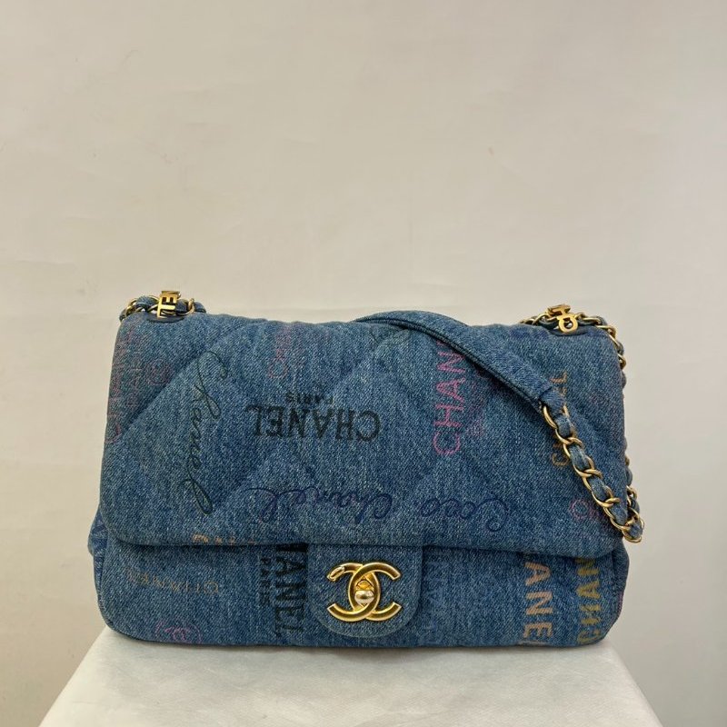 CHANEL牛仔金鍊口蓋包-0