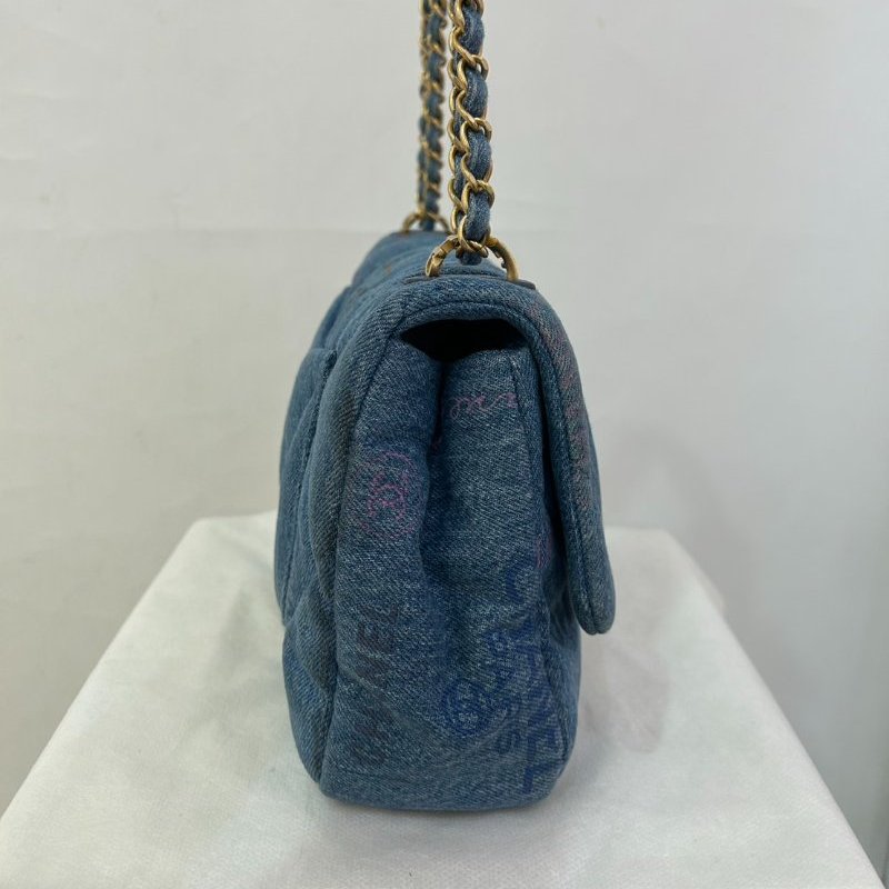 CHANEL牛仔金鍊口蓋包-2