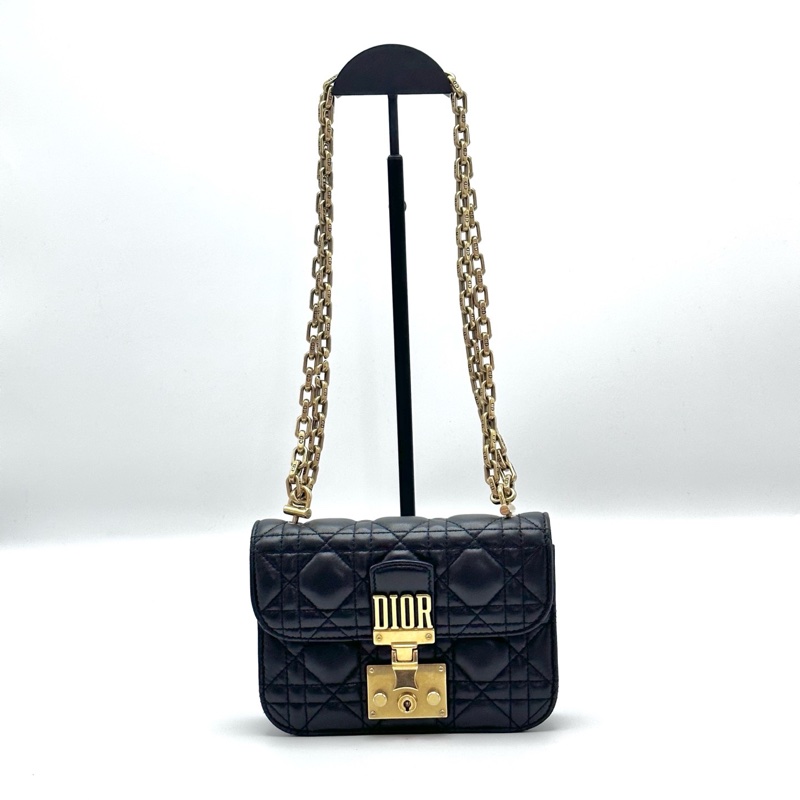 Dior addict Logo鎖頭鏈條包 WOC-0