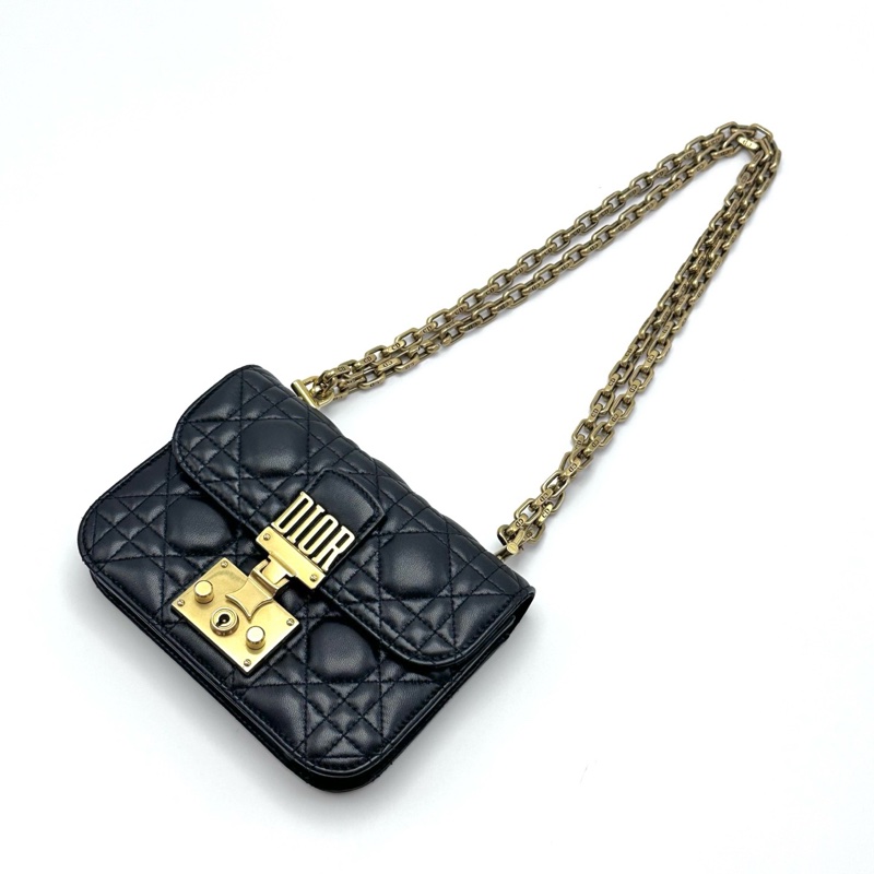 Dior addict Logo鎖頭鏈條包 WOC-4