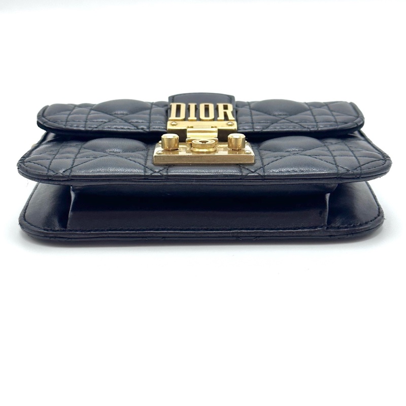 Dior addict Logo鎖頭鏈條包 WOC-5