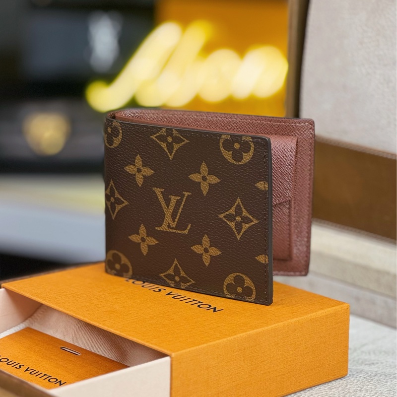 Louis Vuitton 原花男士對開短夾🤎超新閒置品-0