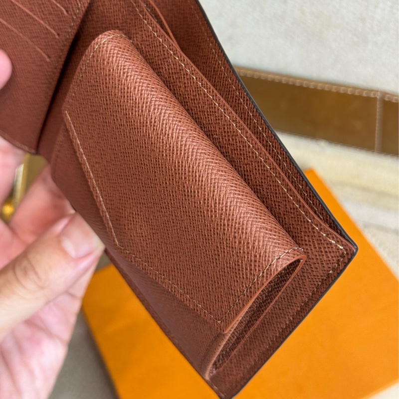 Louis Vuitton 原花男士對開短夾🤎超新閒置品-9