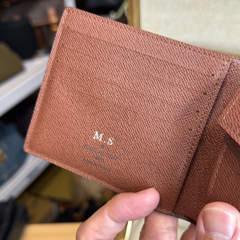 Louis Vuitton 原花男士對開短夾🤎超新閒置品-12