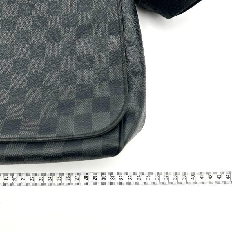 【美收精品】LV 黑色棋盤格肩背包 B-938【隔月月中將轉賣至日本 上架期限30天】-15