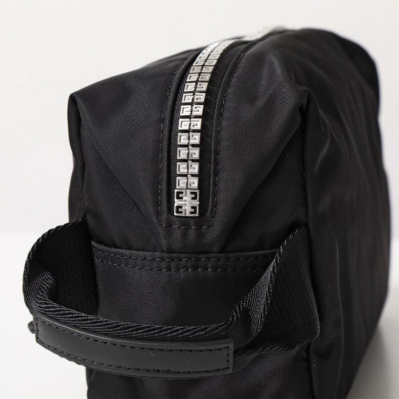 💎Han's house精品服飾💎GIVENCHY 紀梵希Logo 尼龍 防水 手拿包  20X12X8CM 現貨 原價20500-1