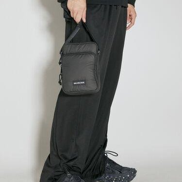 💎Han's house精品服飾💎Balenciaga 巴黎世家 尼龍 防水 斜背包-1