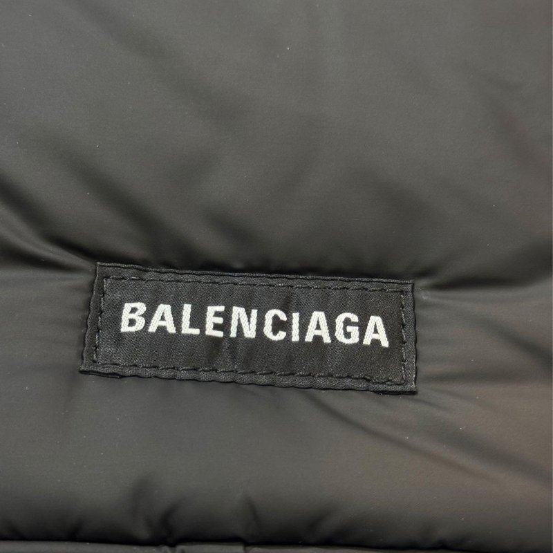 💎Han's house精品服飾💎Balenciaga 巴黎世家 尼龍 防水 斜背包-6
