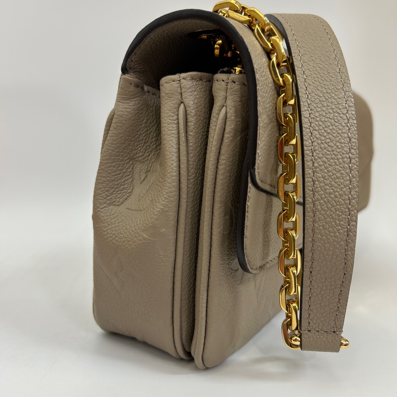 Lv 灰牛皮Marceau肩斜背包M46199-2