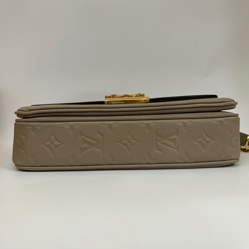 Lv 灰牛皮Marceau肩斜背包M46199-5