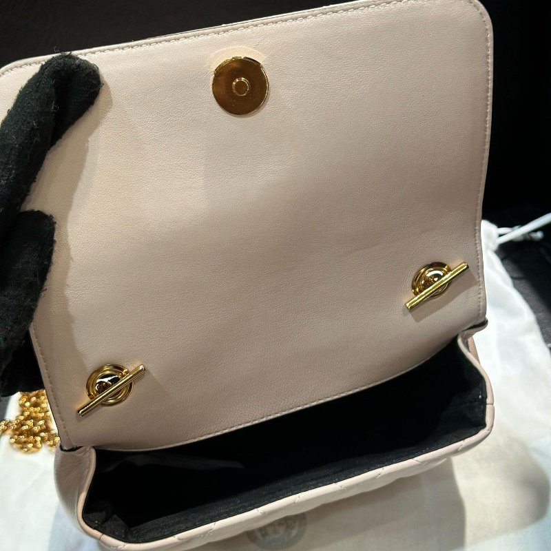 💎Han's house精品服飾💎VERSACE 凡賽斯 女神頭 頂級黑牌 logo 側背包-2