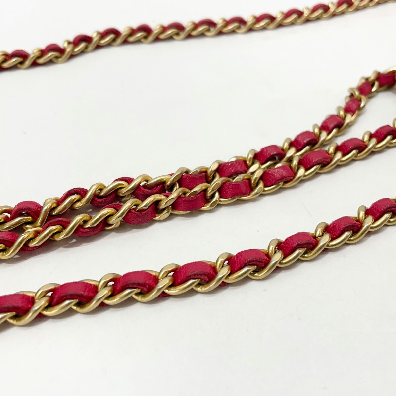 Chanel 紅羊皮霧金釦下蓋6卡 Boy WOC-20