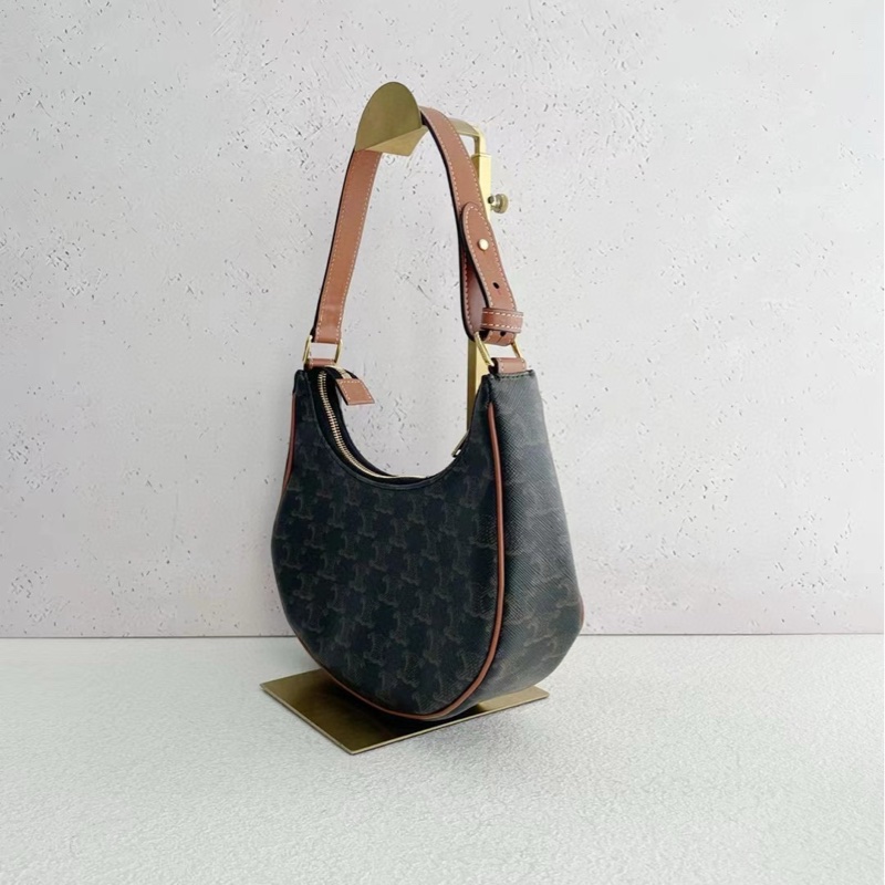 Celine Ava  腕豆包-2