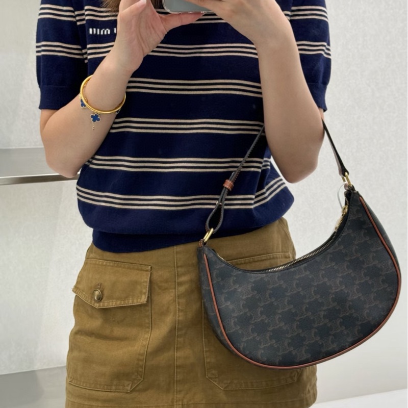 Celine Ava  腕豆包-5