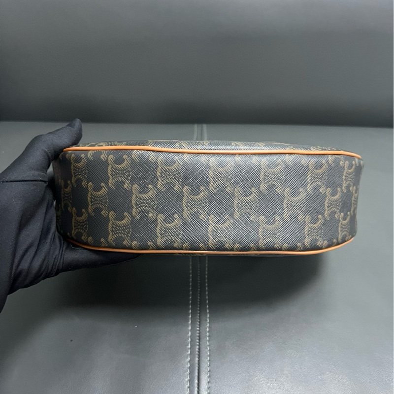 Celine Ava  腕豆包-11