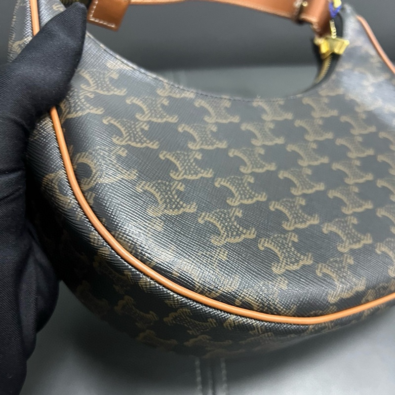 Celine Ava  腕豆包-12