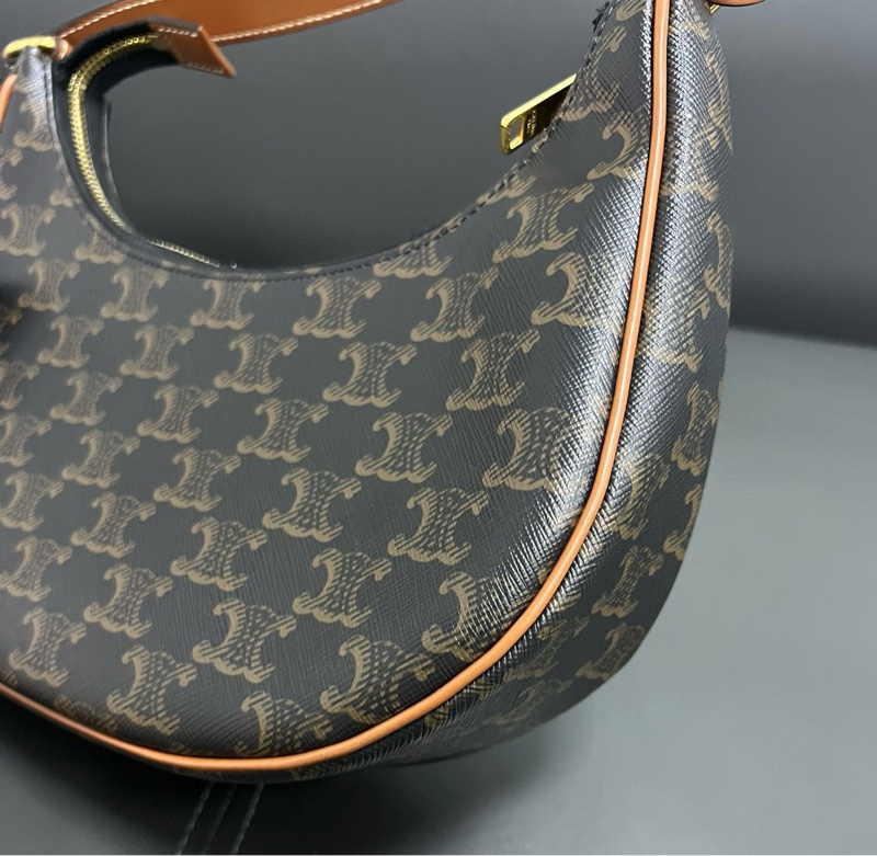 Celine Ava  腕豆包-13