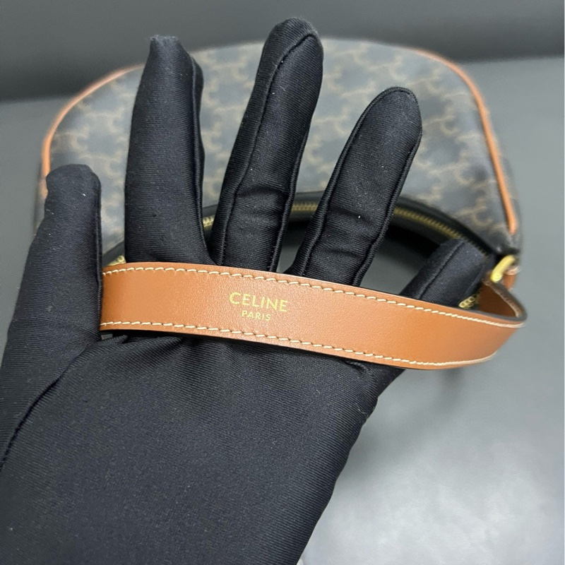 Celine Ava  腕豆包-16