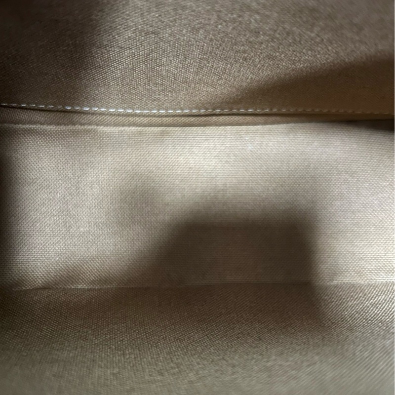 Celine Ava  腕豆包-19