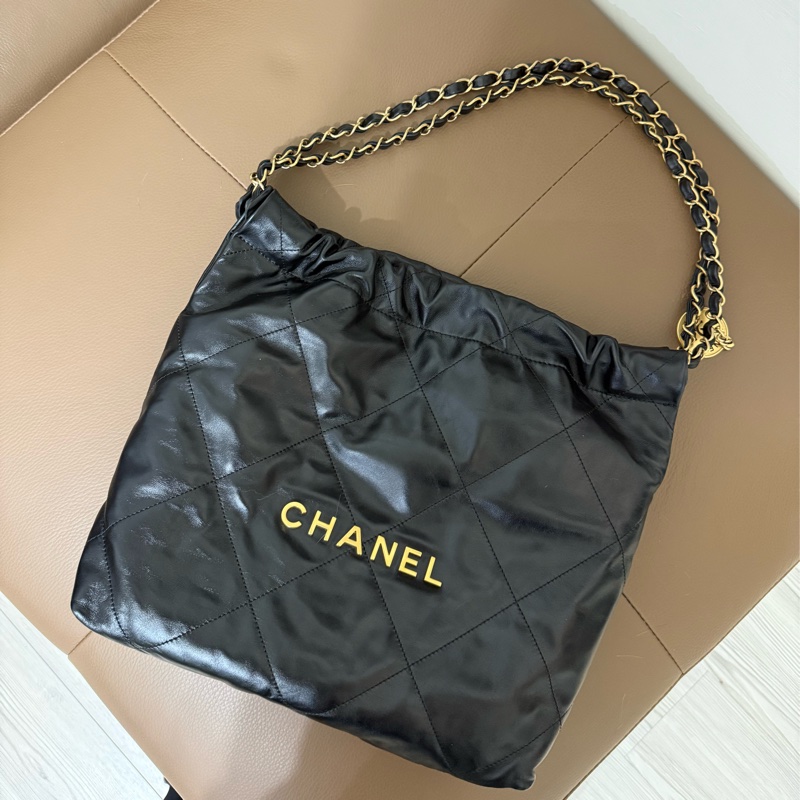 Chanel 22 bag 小號 黑金-0