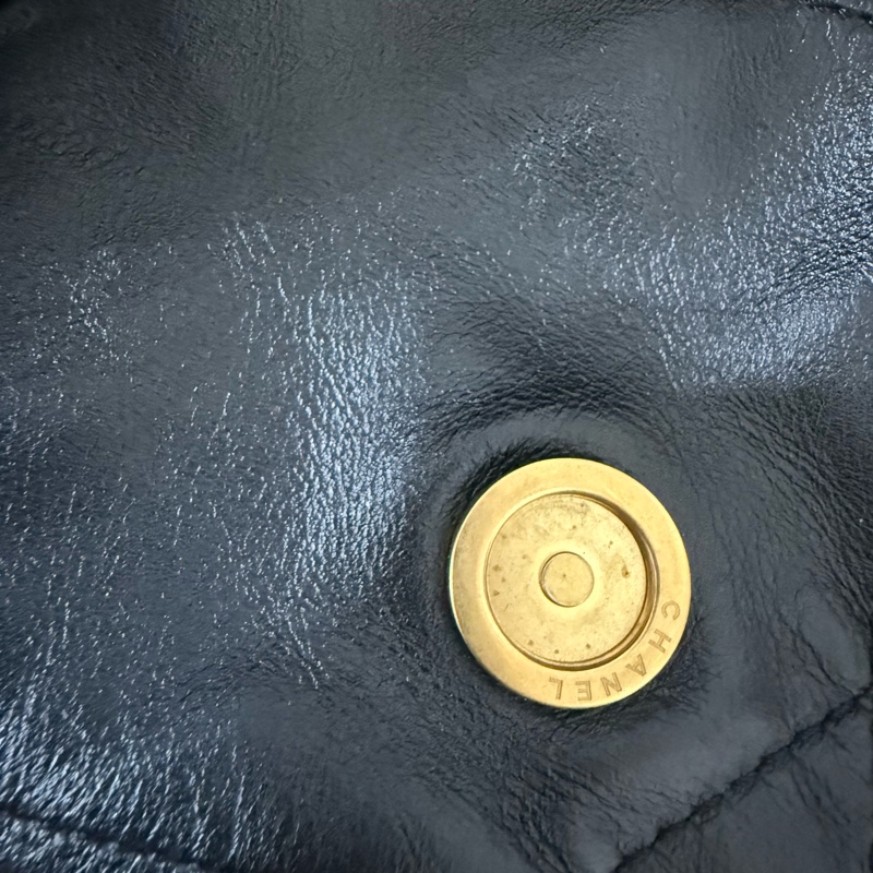 Chanel 22 bag 小號 黑金-6