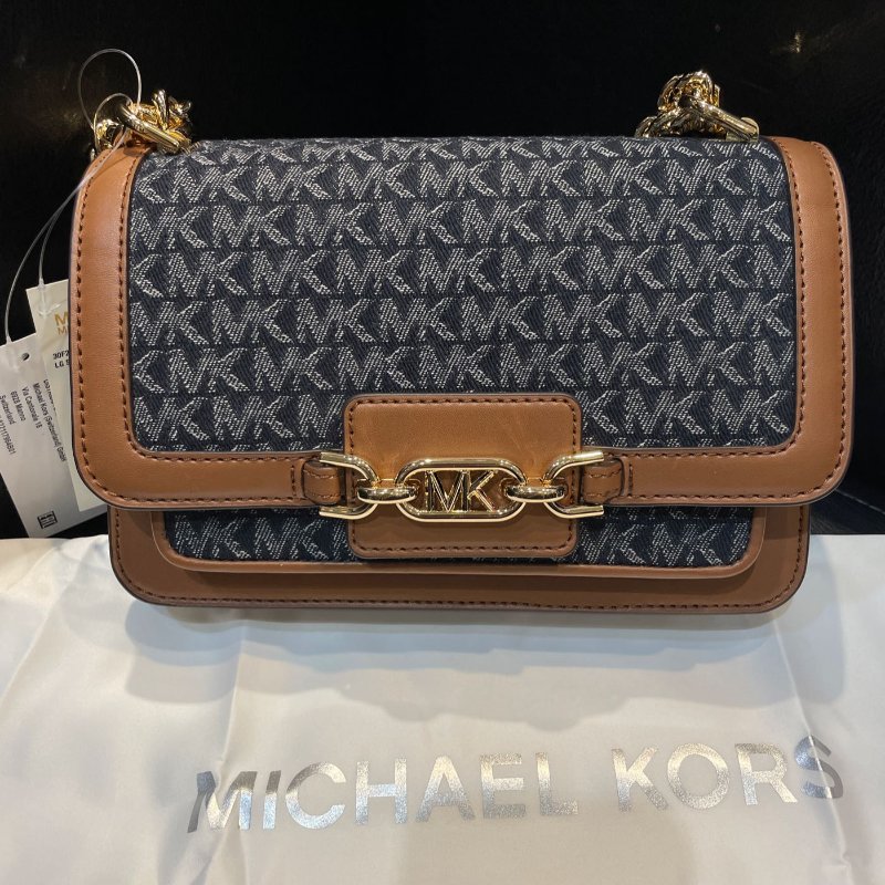 💎Han's house精品服飾💎Michael Kors 包 MK 23X10X15CM-0