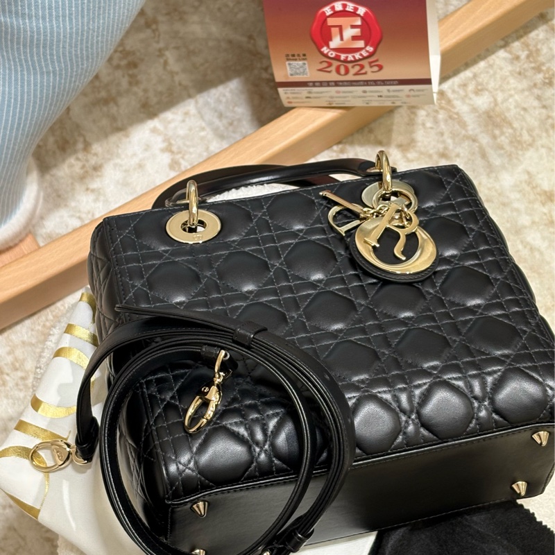 Lady Dior  菱格紋 羊皮 二手9成新🖤-6