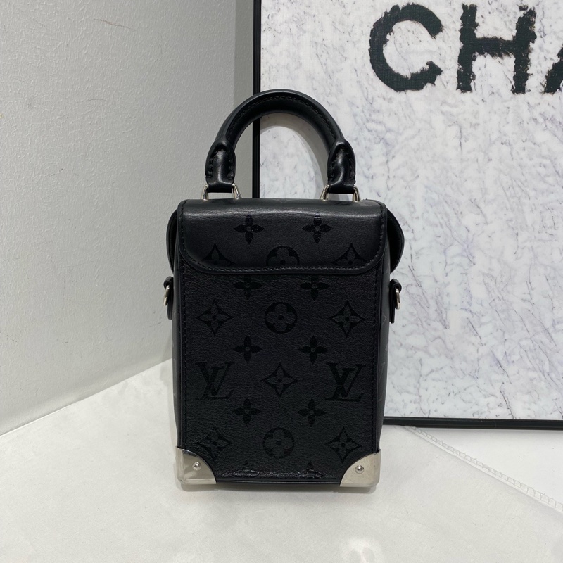LV CAMERA BOX 黑銀相機盒子斜挎包 缺原鏈條 芯片款 尺寸約12.5x17x7cm-3