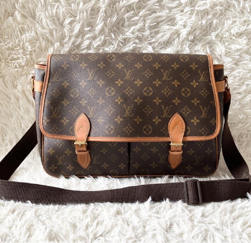 路易威登 Monogram Givessiere 單肩包 側背包 郵差包 斜挎包-0