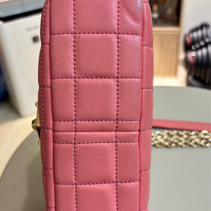 Michael Kors SOHO粉色芭比粉鏈條羊皮包-5