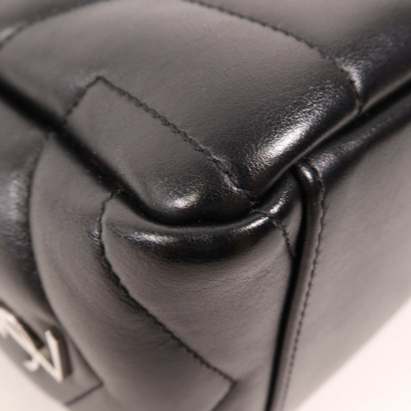 SAINT LAURENT 牛皮皮革Loulou Bag銀扣肩背袋-10