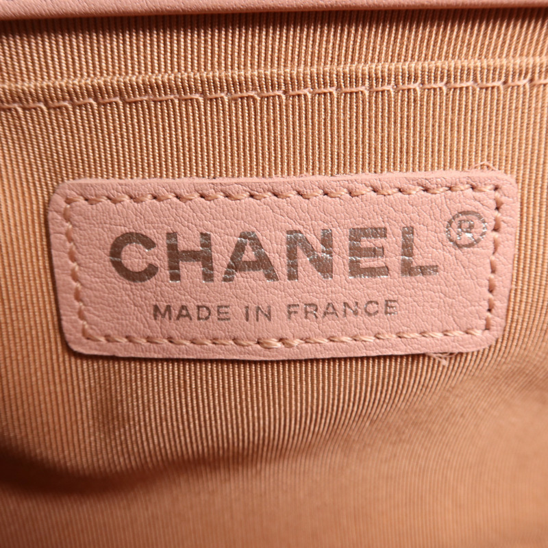 CHANEL 羊皮皮革Boy 25銀扣肩背袋-5