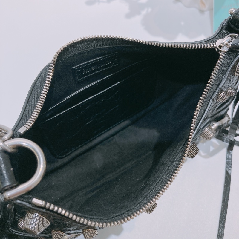 TW4508 BALENCIAGA巴黎世家迷你腋下兩用包包LE CAGOLE MINI BAG WITH CHAIN LAMBSKIN-11