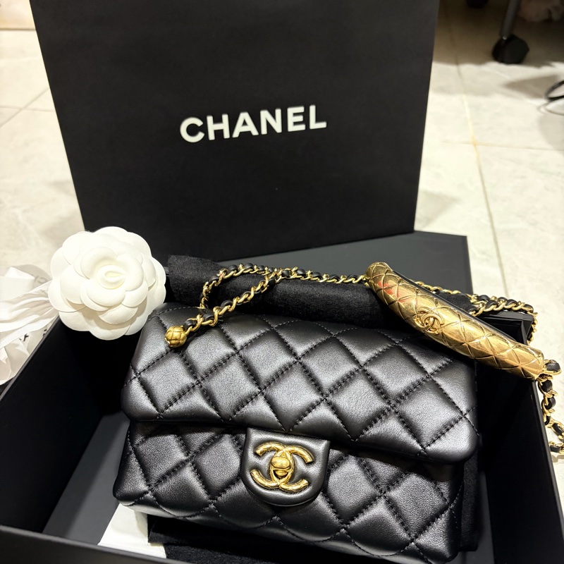 Chanel香奈兒迷你口蓋包（晶片款）-0