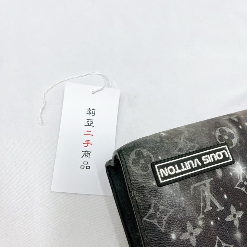 莉亞精品♡LV 星空手拿包 二手-9