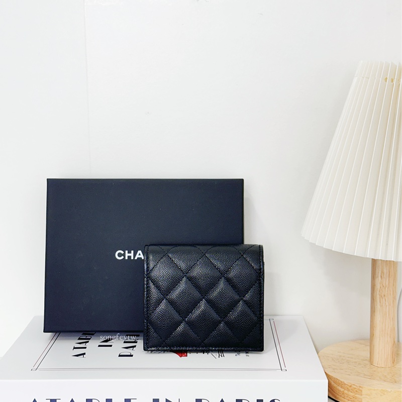 Chanel 24P 季節款 鏤空雙C 兩折短夾-1