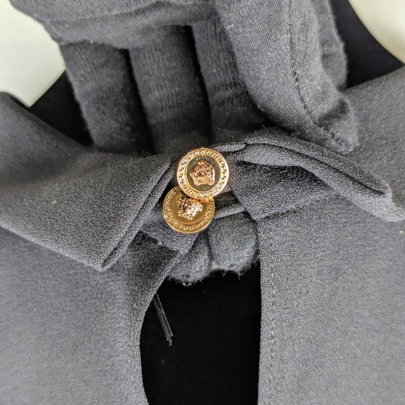 莉亞精品♡Versace 無袖上衣 尺碼42 近新美品-3