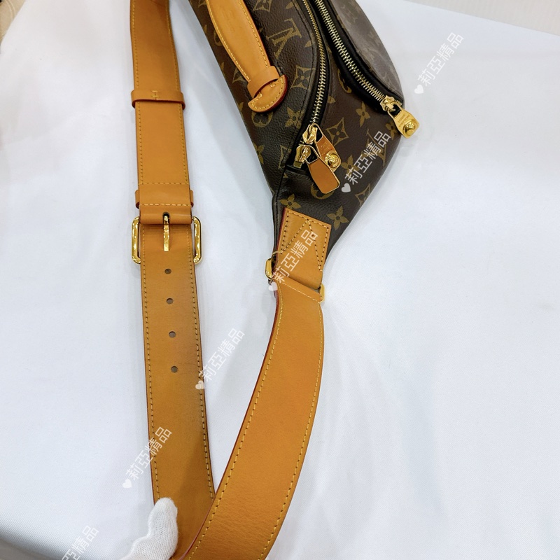 莉亞精品♡ LV 老花腰包 二手美包-13