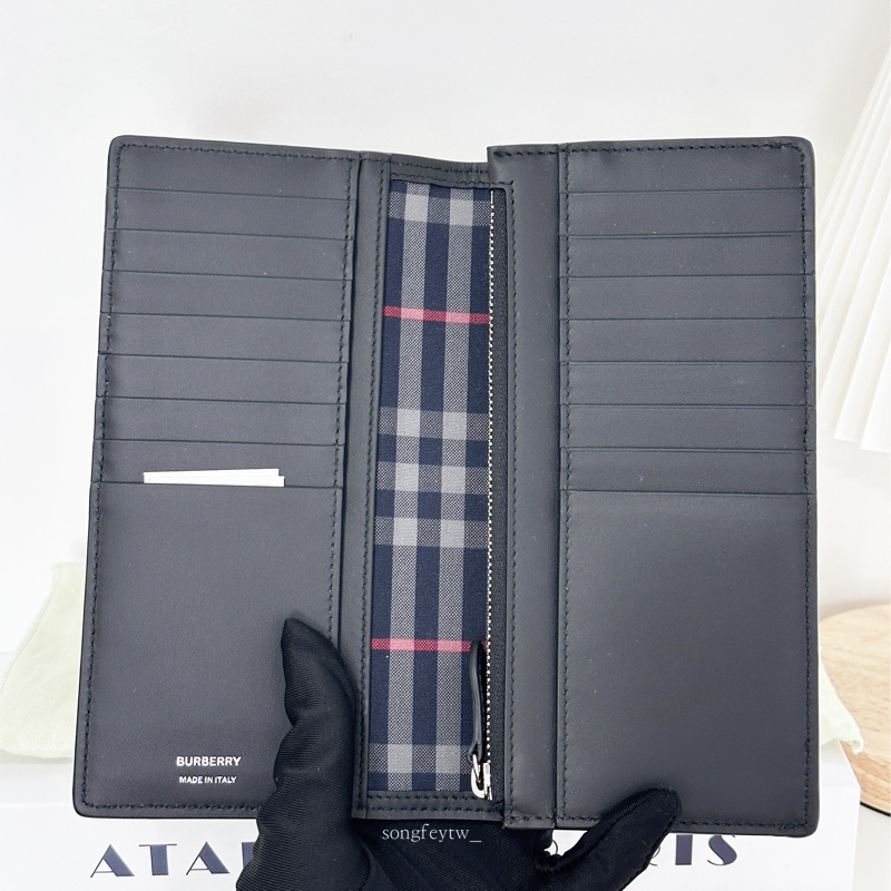 Burberry 經典素黑 兩折長夾-3