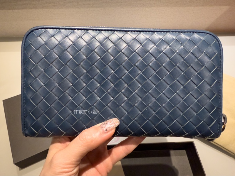 BV 二手閒置 現況販售 暗夜藍長夾-0