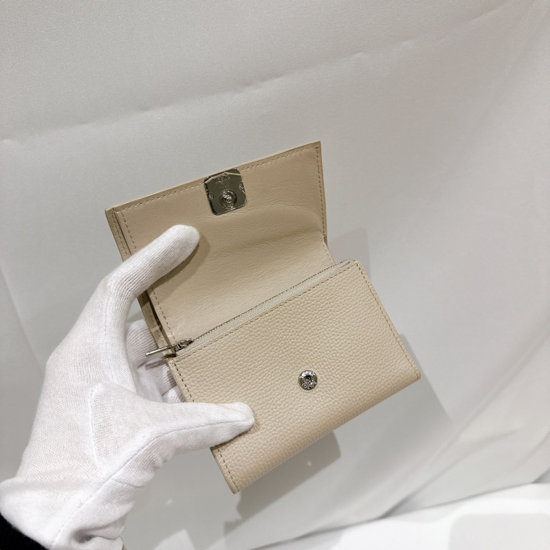 莉亞精品♡ Loewe沙色牛皮短夾銀扣 二手美品-12