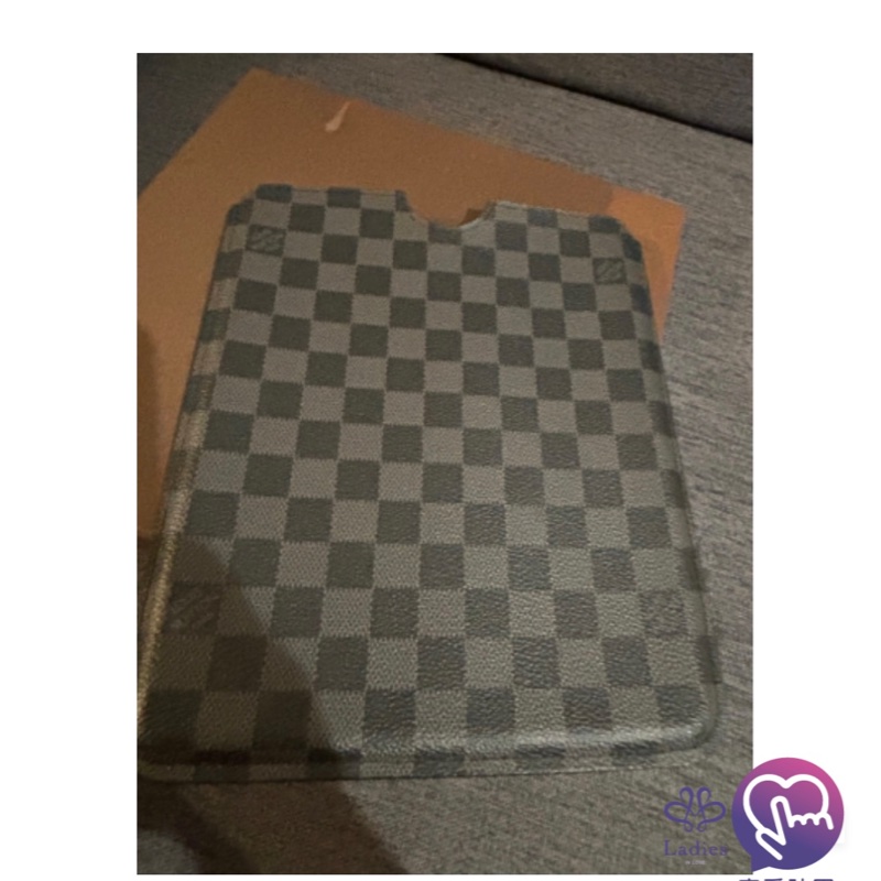 lv棋盤格iPad 皮套 非常新-10