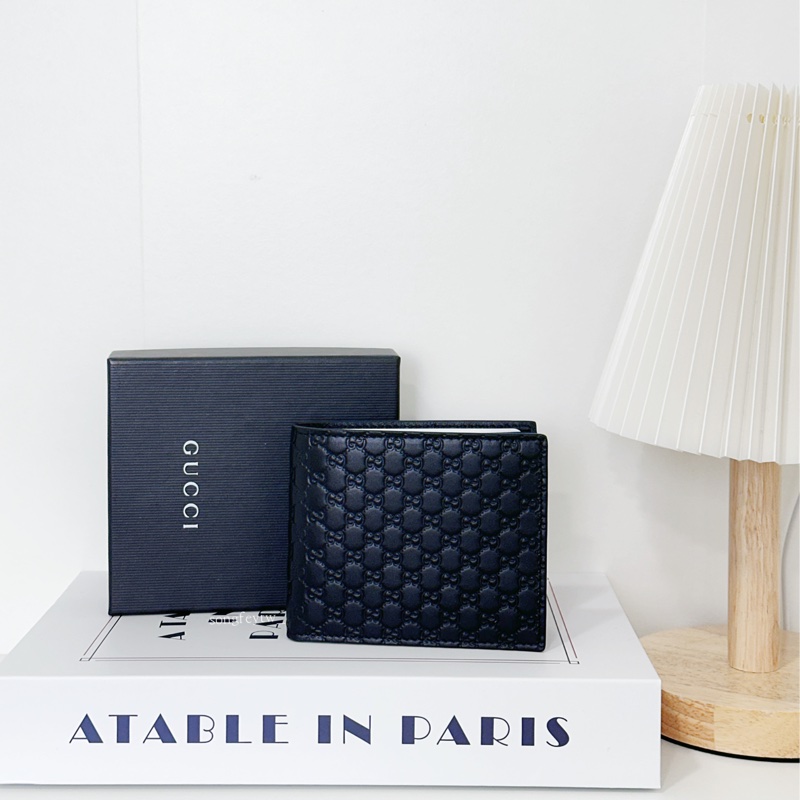 Gucci 經典 壓紋老花 6卡男短夾-0