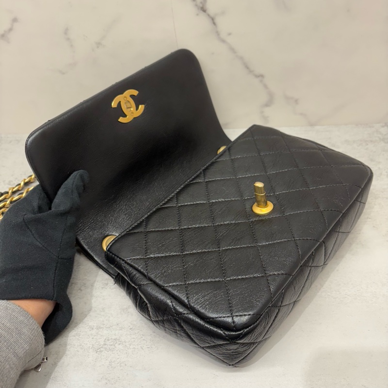 CHANEL香奈兒|22C新款珍珠鏈條口蓋包 黑金 晶片款-12