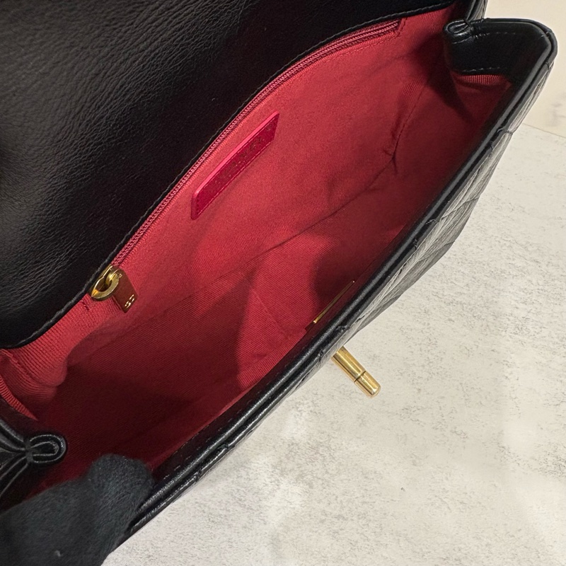 CHANEL香奈兒|22C新款珍珠鏈條口蓋包 黑金 晶片款-13